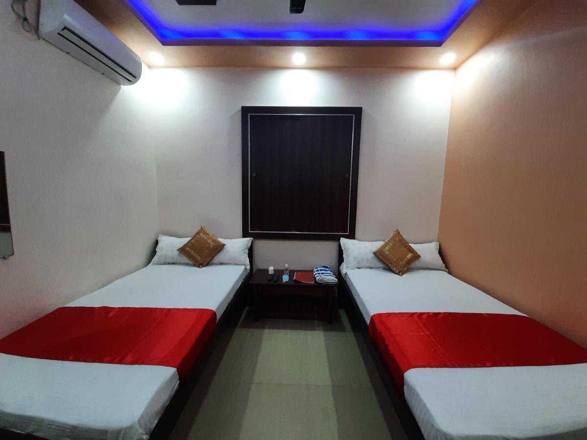 Hotel Shakuntla Palace - 400 Meters Away From Vishnu Pad Temple 7 Mins Walk Gaya Exterior photo